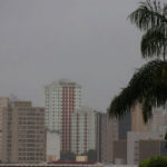 Semana começa com previsão de chuva e calor de até 35ºC em MS