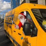 Carreata do Papai Noel dos Correios ilumina Campo Grande