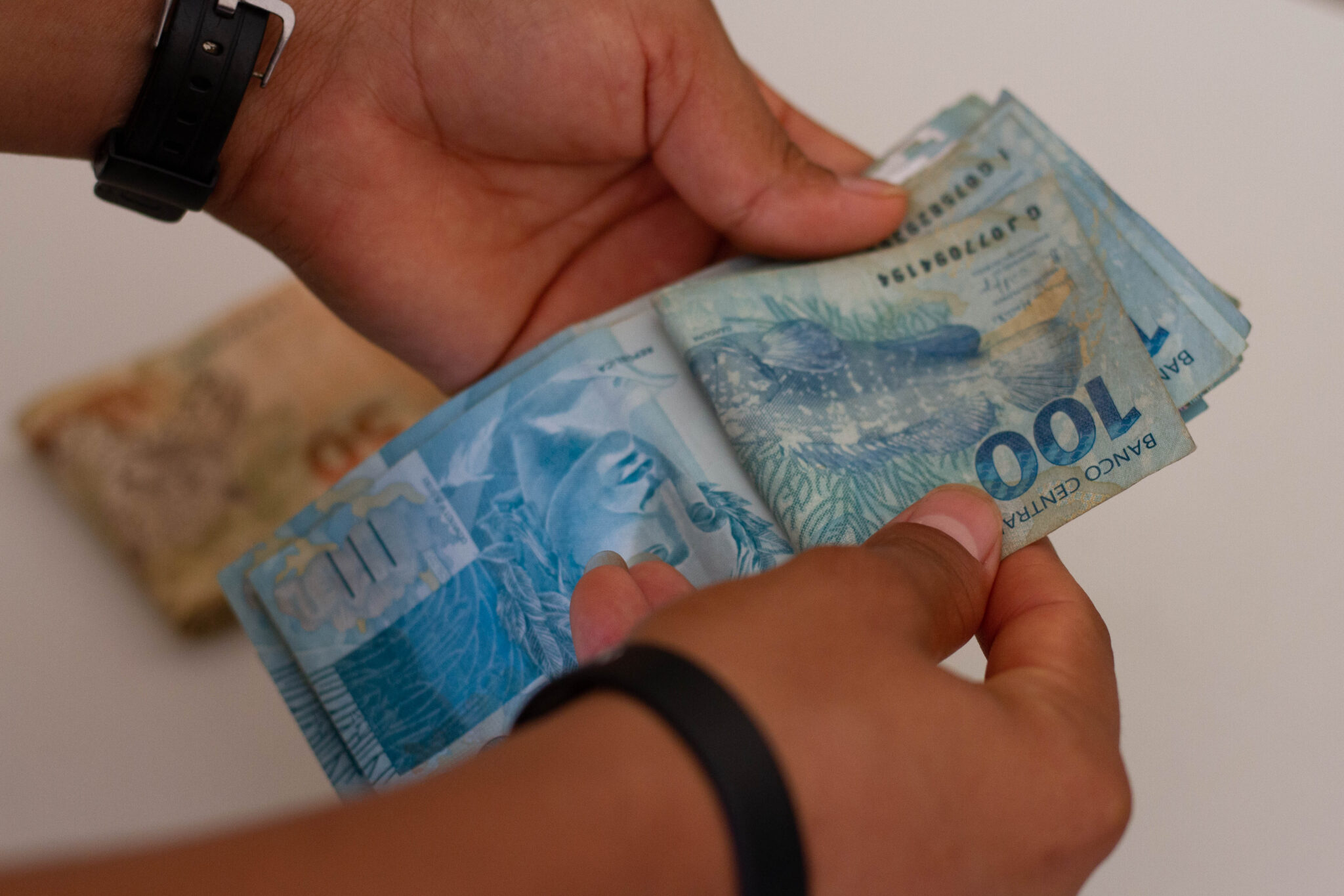 Abono Salarial: Pagamentos do sexto lote são liberados para nascidos em outubro