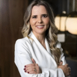 A que valoriza a essência: médica defende beleza natural e rejeita padrões artificiais