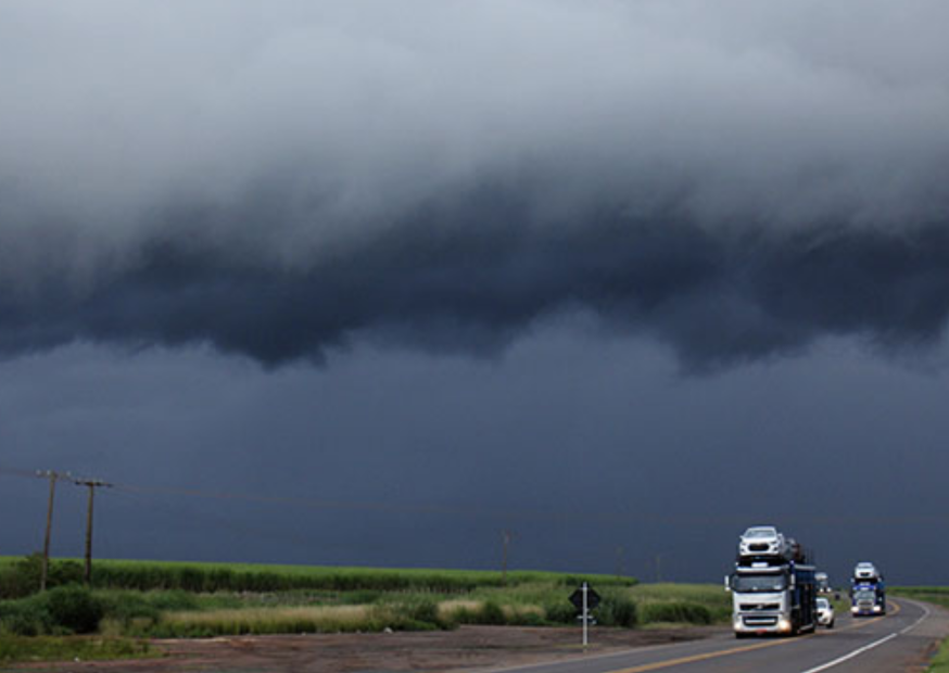 Instabilidade avança e mantém MS sob alerta para chuva e trovoadas