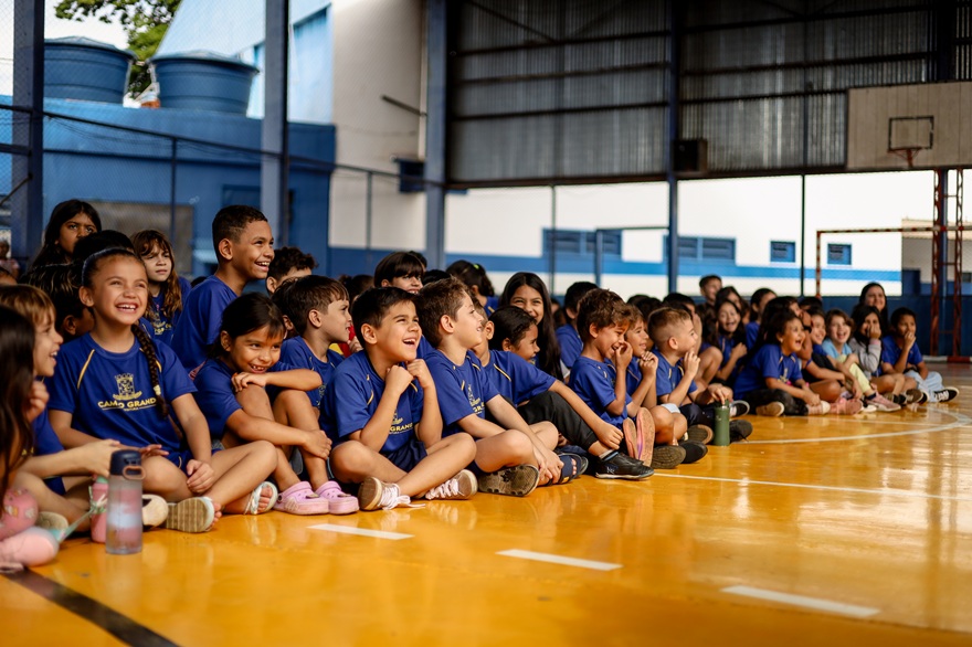 Teatro infantil chega a alunos da Vila Serradinho