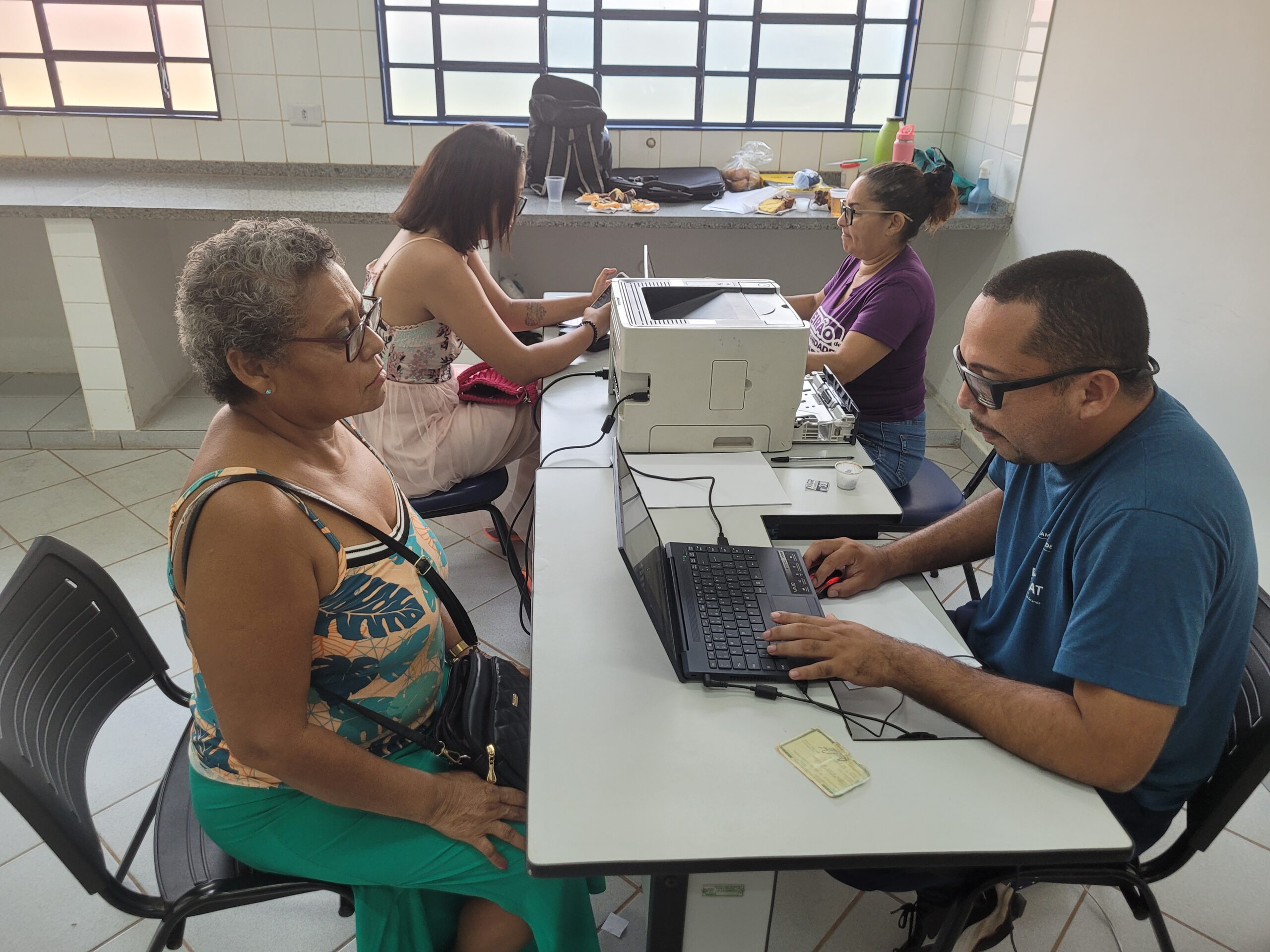 Funsat abre junho com 1.456 vagas de emprego