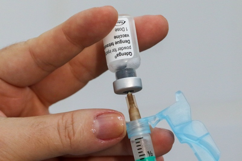 MS acompanha suspensão de vacina da dengue após alerta nacional