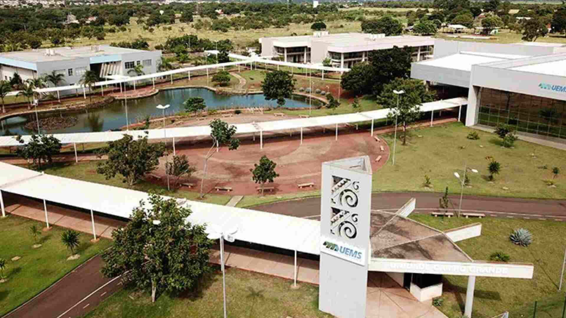 UEMS abre inscrições para cursos preparatórios de inglês e espanhol