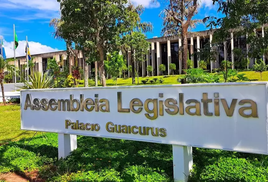 Enquanto bancada federal chega à paridade, mulheres ocupam só 2 das 24 cadeiras na Assembleia de MS
