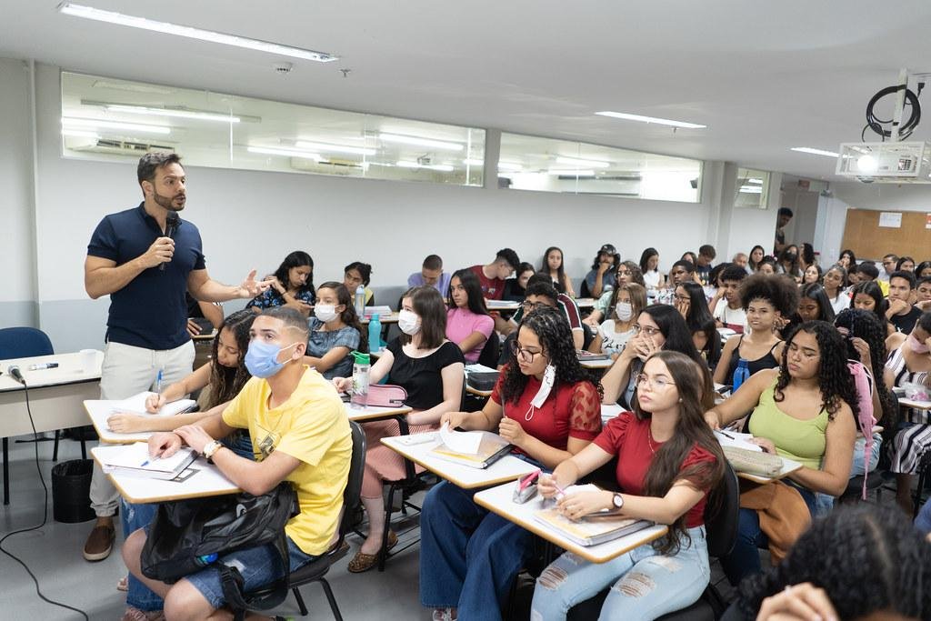 Professores podem se inscrever para elaborar questões do Enade 2027; seleção oferece remuneração por atividade